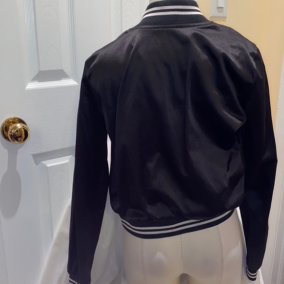 stunning silky satin bomber jacket - Picture 3 of 4